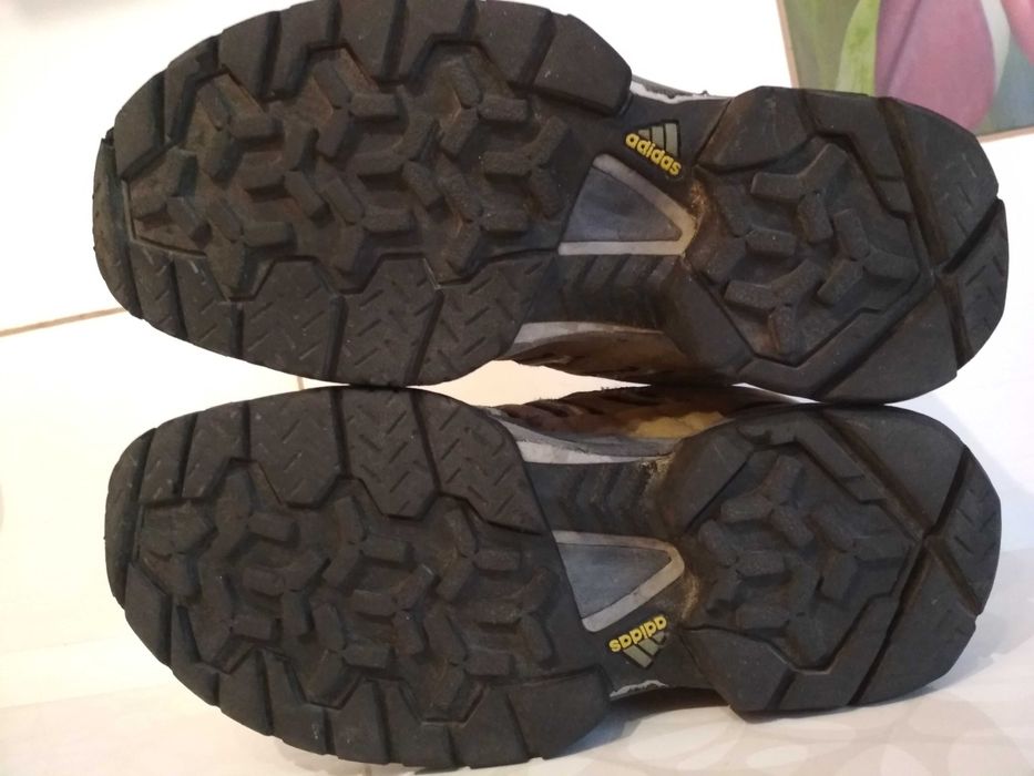 Ботинки adidas 38 размер