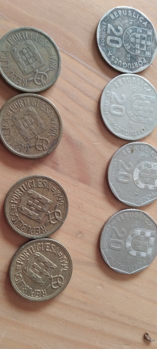 18 moedas de escudos - várias datas