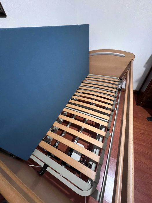 Cama articulada elétrica com colchão