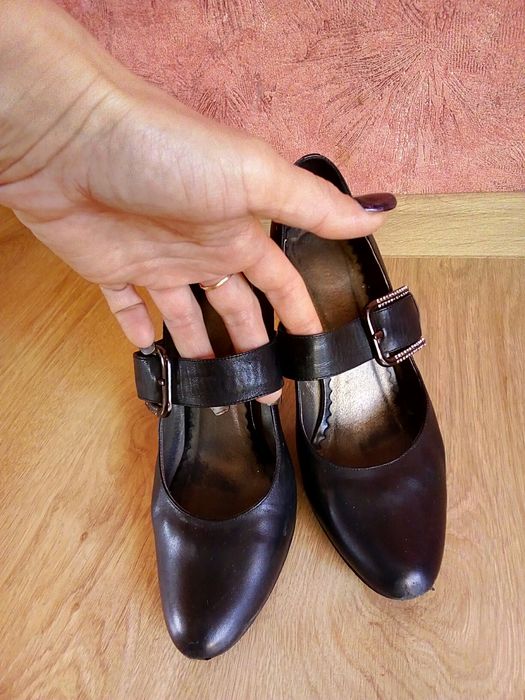 Туфлі жіночі, шкіряні