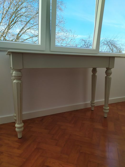Mesa/aparador para sala,quarto, escritório