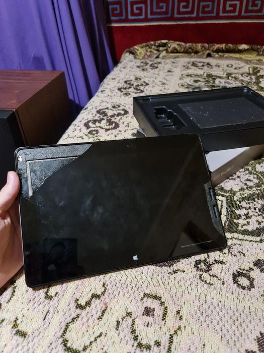 Планшет Asus VivoTab RR TF600T