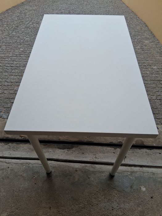Mesa branca Ikea
