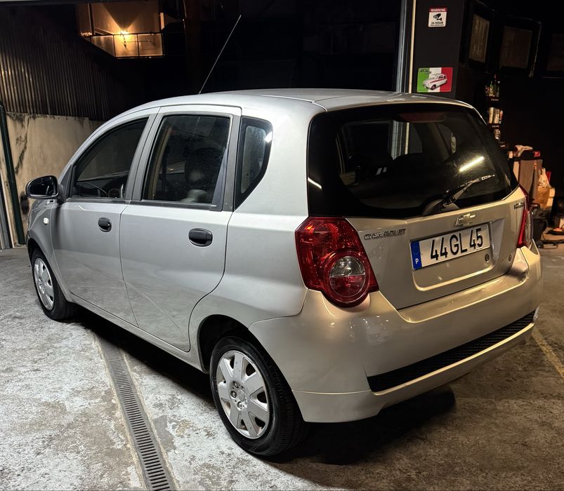 Chevrolet Aveo - Gasolina - Apenas 120 Milkm