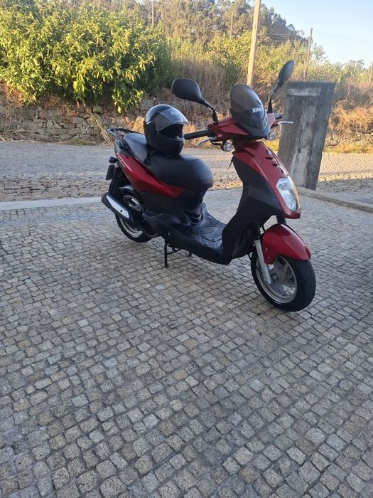 Scoter sym orbit 125 apenas 13.000km