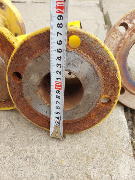 Флянці сталеві різних розмірів