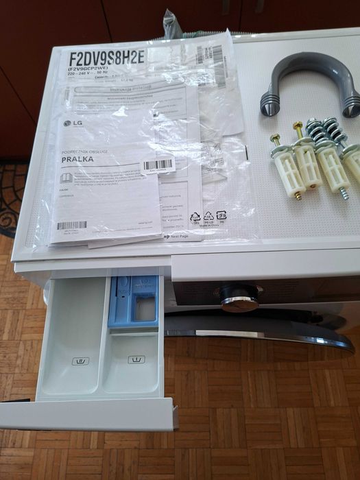 Pralko suszarka LG F2DV9S8H2E slim