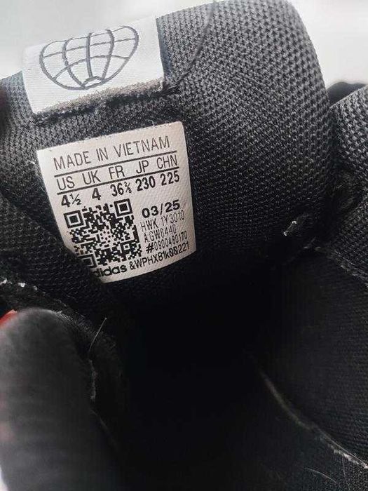 Підліткові кросівки adidas tensaur hook and loop