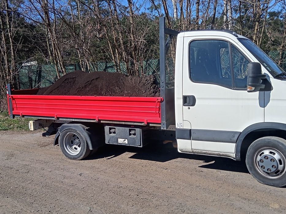 Ziemia ogrodowa przesiewana siana