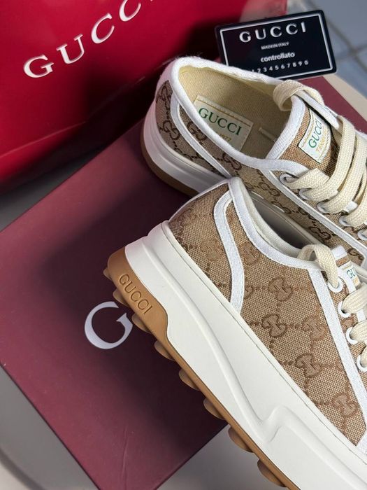 Sneakersy Gucci na platformie  trampki