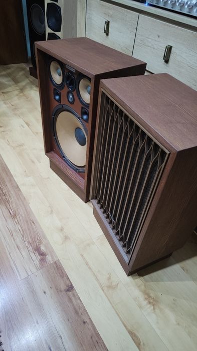 2x Kenwood Kl777