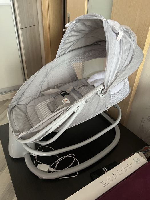 Заколисуючий центр Mastela 4 in 1