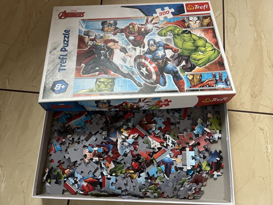 Puzzle Trefl Marvel Avengers 300