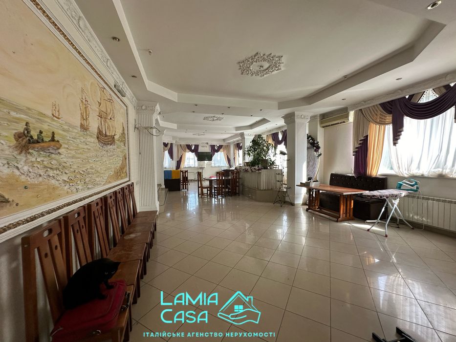 Оренда ресторану , з обладнанням та гарним ремонтом