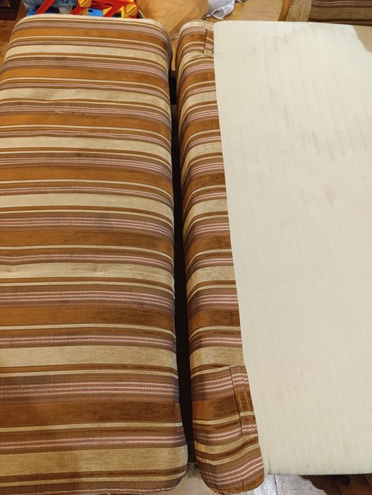 Диван (розкладний)