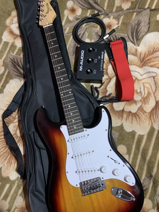 Електрогітара Deviser + звукова карта M-Track Solo