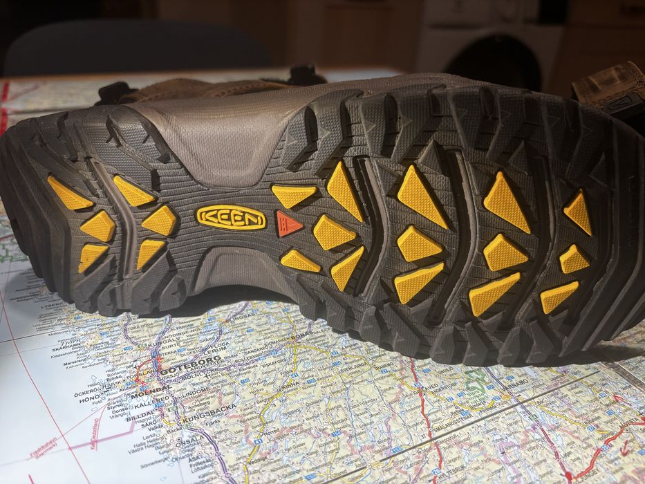 Sandały Keen 42 brązowe