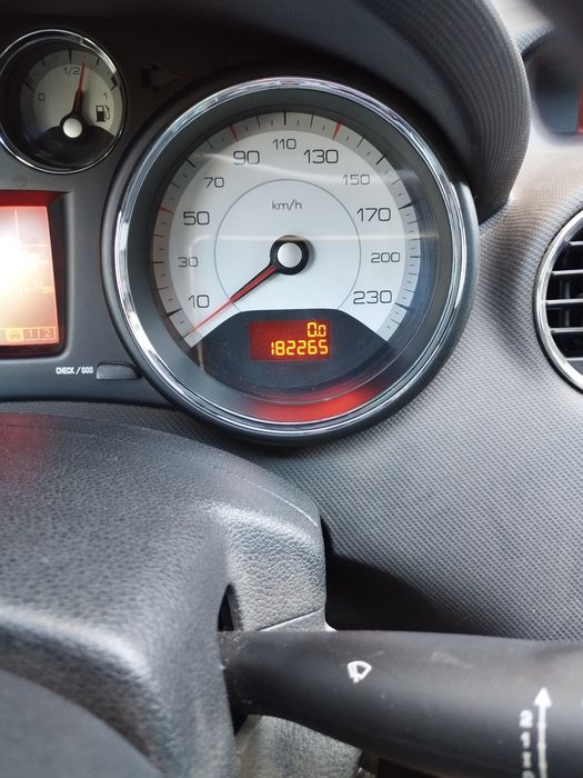 Продам Peugeot 308 sw