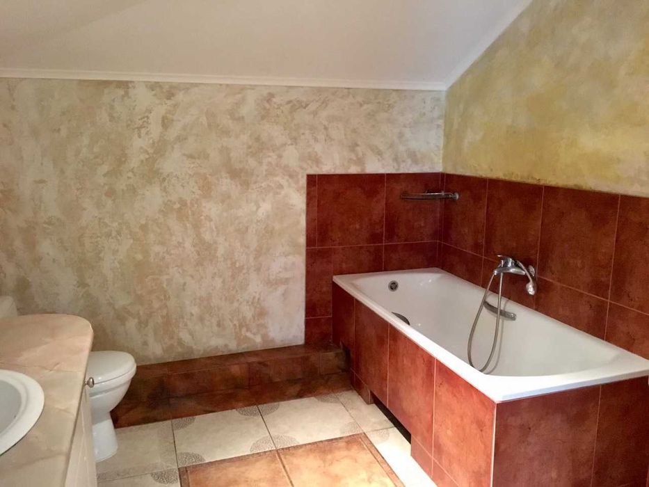 Дом 450 кв. До 35 человек. Сауна, беседка, теннис, генератор, бассейн.