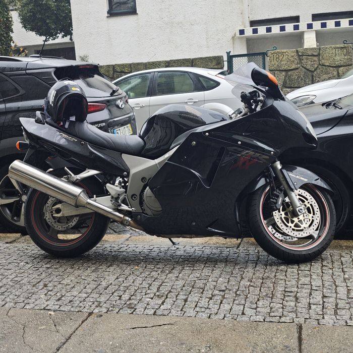 Vendo CBR 1100 XX ano 2000