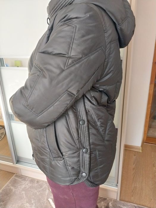 Осіння жіноча куртка, розмір 48