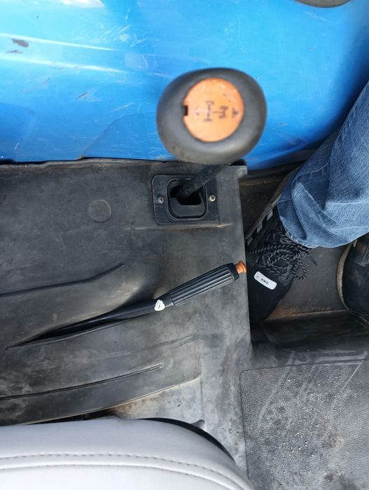 Trator New Holland TN60A Carregador frontal.