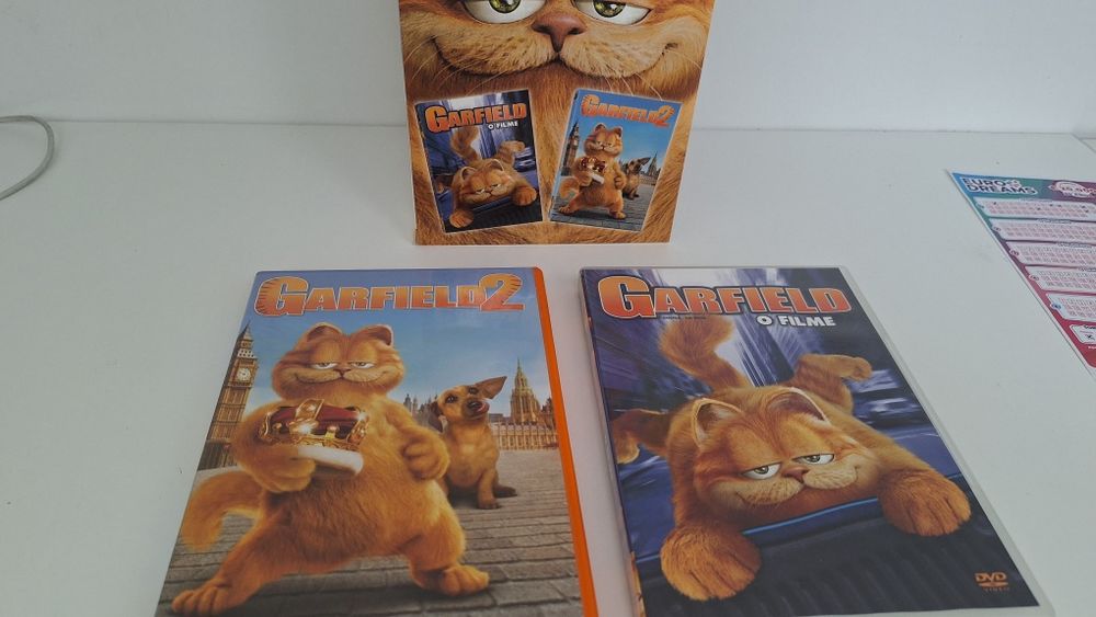 2  CD  Garfield com caixa