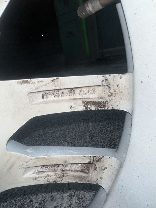 Продам диски 215/70/R16 с резиной Kumho зима