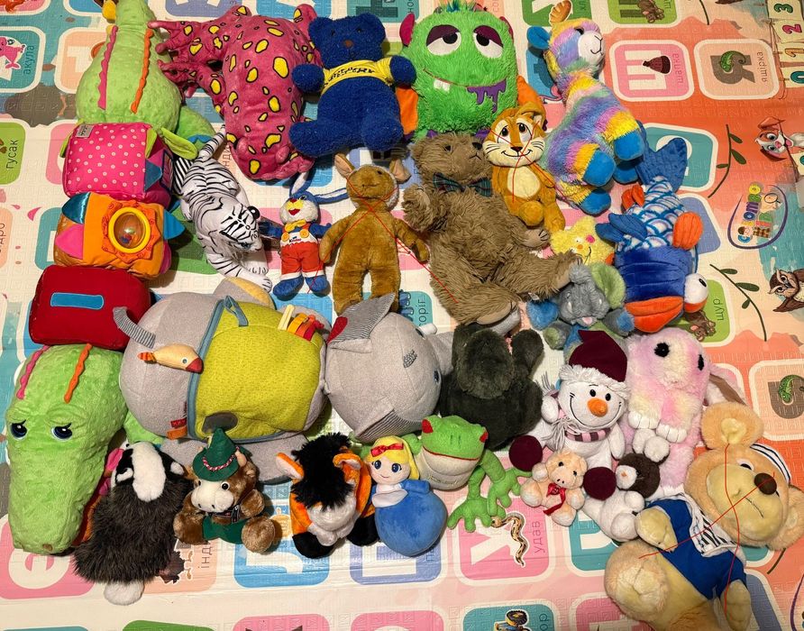 Дитячі іграшки м’які