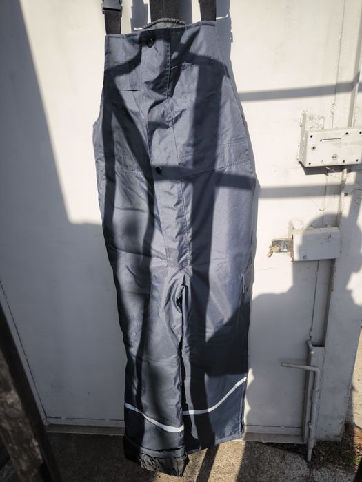 Продам новые теплые рабочие штаны