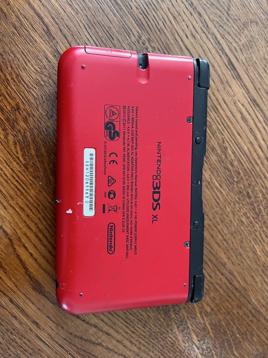 Nintendo 3ds XL czerwona