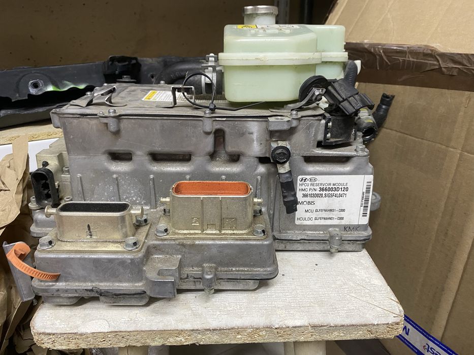 Инвертор Hyundai Sonata Hybrid 15-17. Kia Optima 16-18