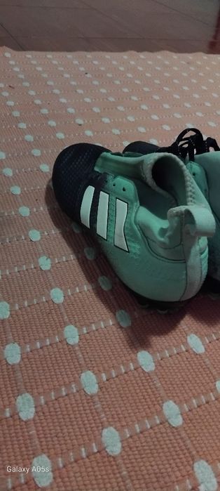 Chuteira Adidas como nova