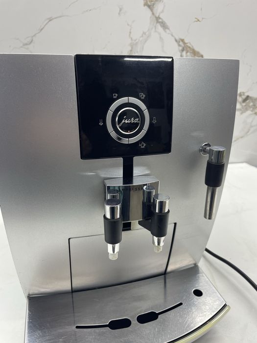 Кавомашина Jura Impressa J5