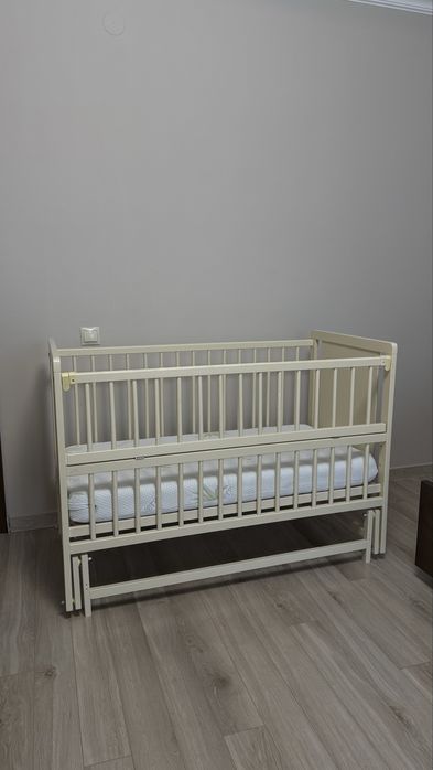 Продам дитячу кроватку стан 10/10
