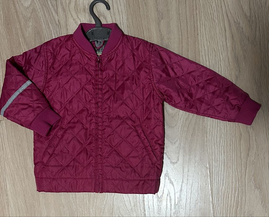 Бомбер малиновий
