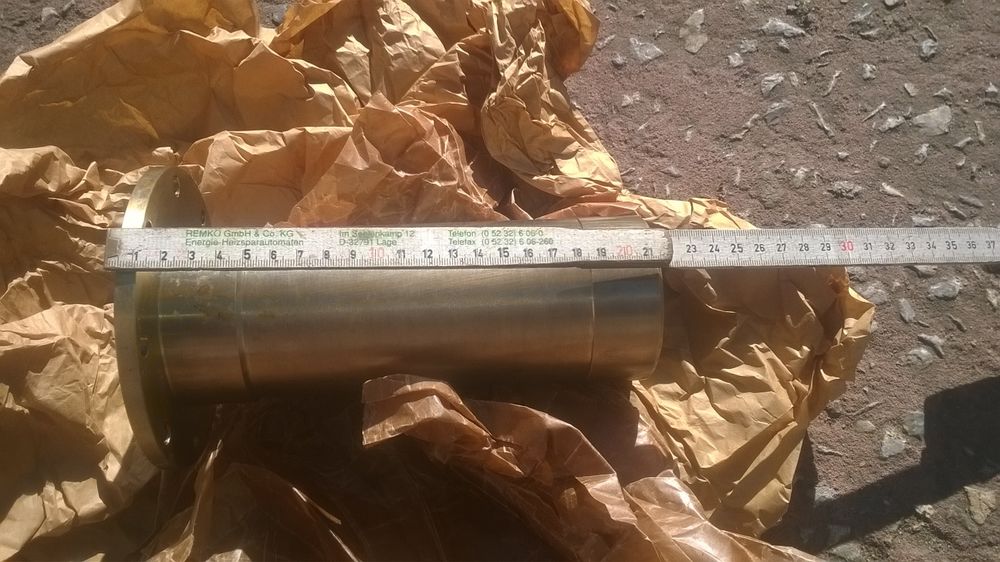 Kuter kh200 tuleja rufowa na wał