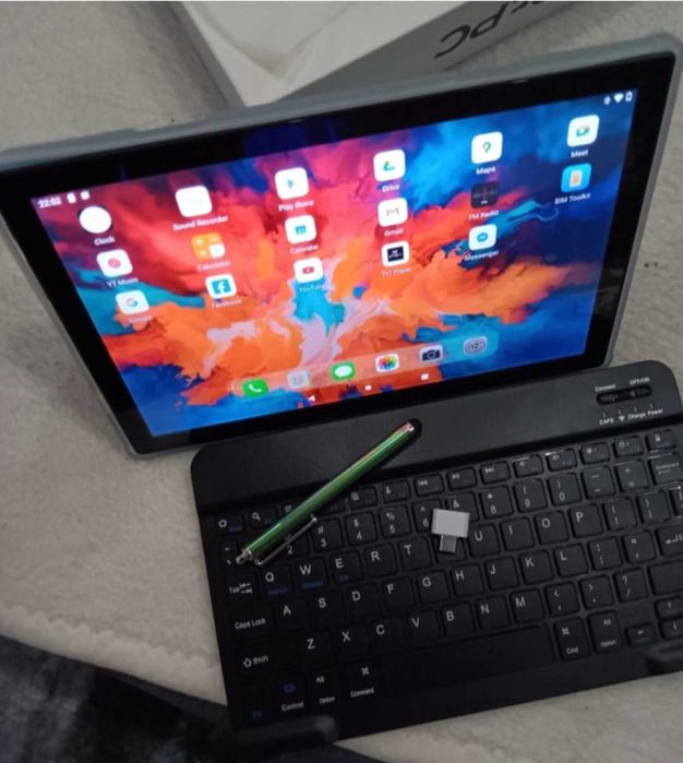 Tablet pc com teclado e rato447446335274373124