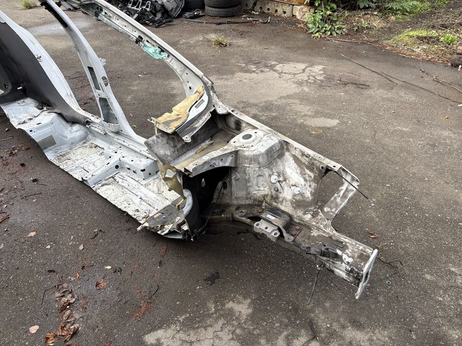 Ліва передня частина кузова Skoda Octavia A7 (FL) Шкода ліфт бек