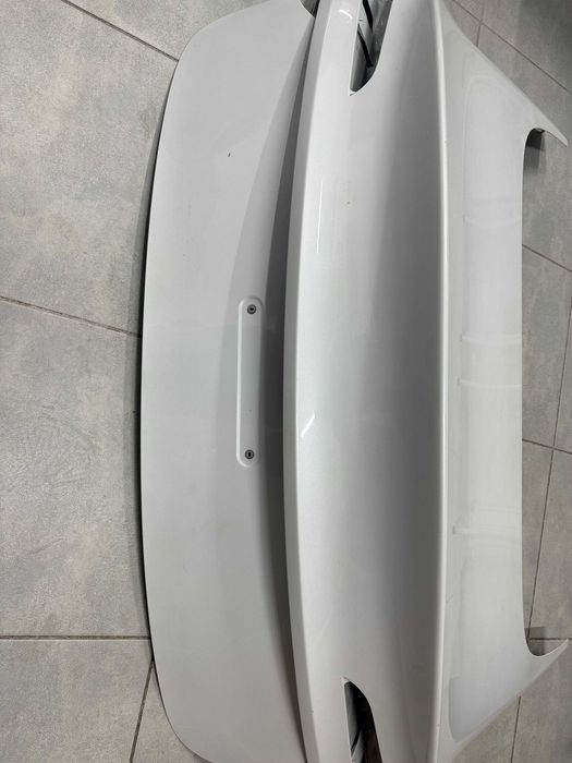 Кришка багажника Tesla M3 Highland 2024- ляда кляпа Тесла Модел 3 2024