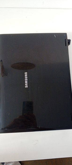 Ноутбук samsung на запчасті