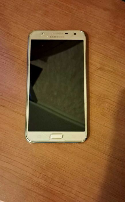 Смартфон Samsung J7 neo