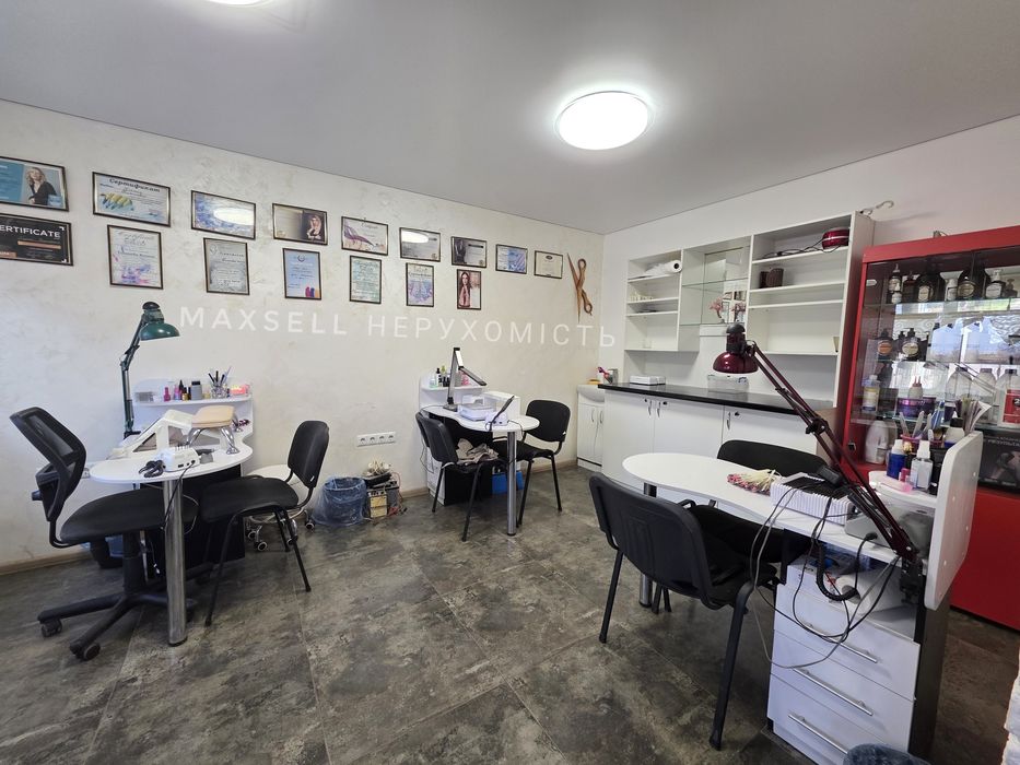 Продам комерційне приміщення в центрі міста