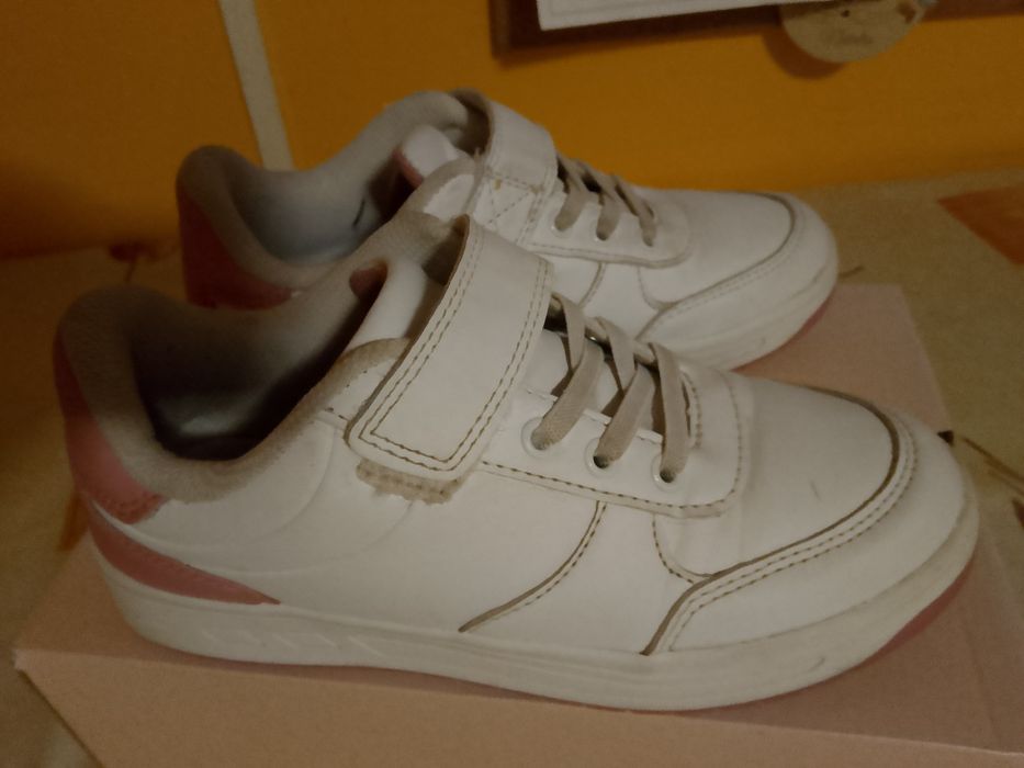 Adidasy dla dziewczynki