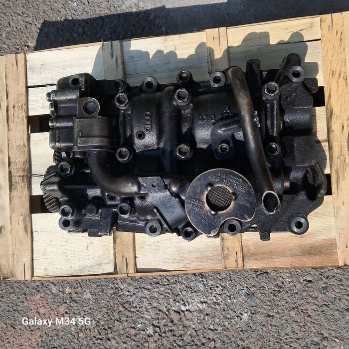 Запчастини Wolwagen  пасат б6 блок БМР