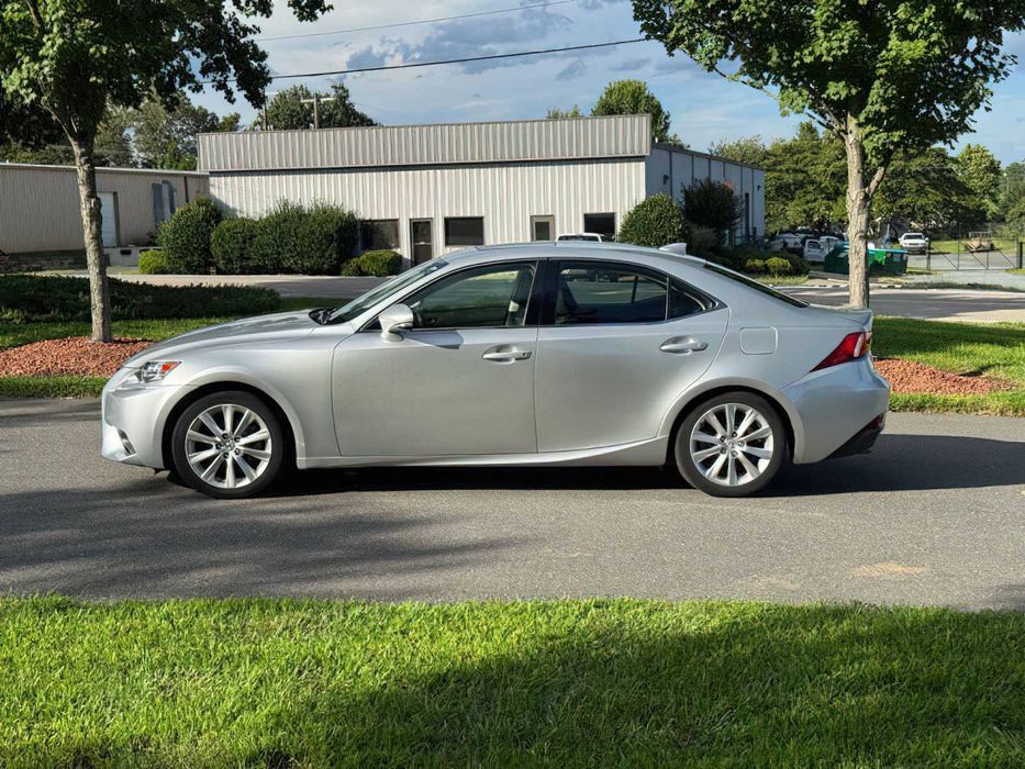 Lexus IS 250      2015