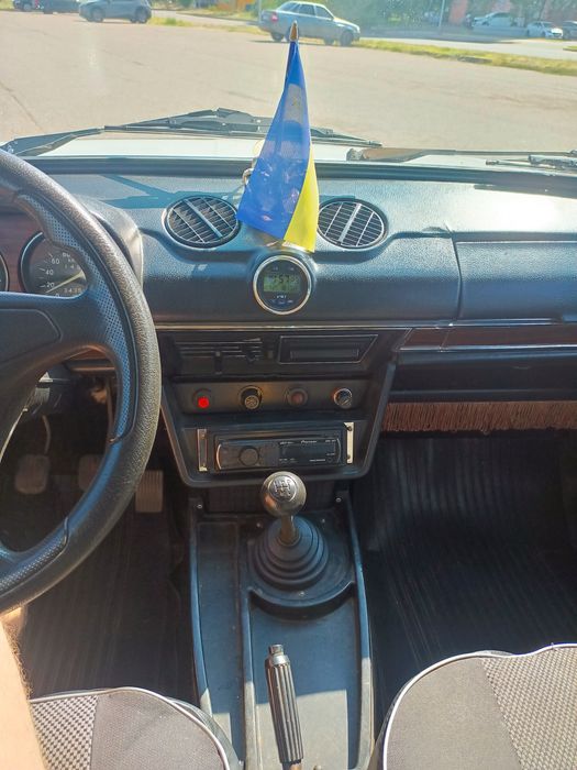 Продам ваз 2106