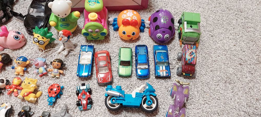 Игрушки детские разные