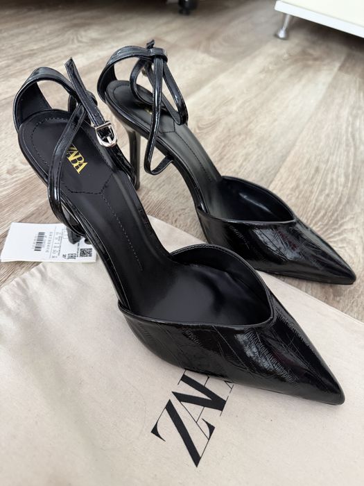 Туфлі на каблуку Zara