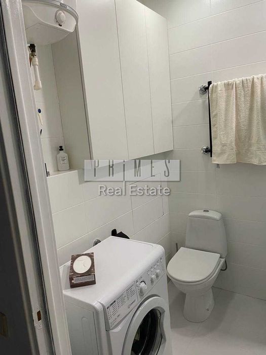 Продам квартиру в  ЖК "Комфорт Таун", Дніпровський р